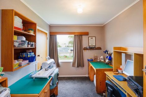 Photo of property in 11 Tararua Terrace, Cloverlea, Palmerston North, 4412