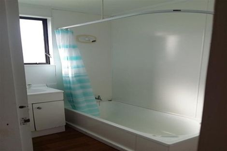 Photo of property in 1/63 Redcrest Avenue, Red Hill, Papakura, 2110