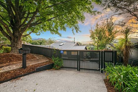 Photo of property in 22 Woodfern Crescent, Titirangi, Auckland, 0604