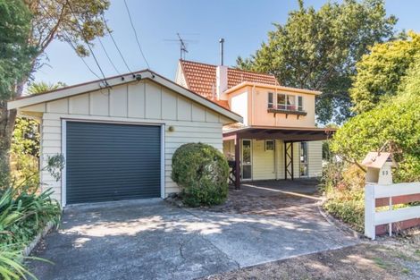 Photo of property in 53 Puriri Road, Waikanae, 5036