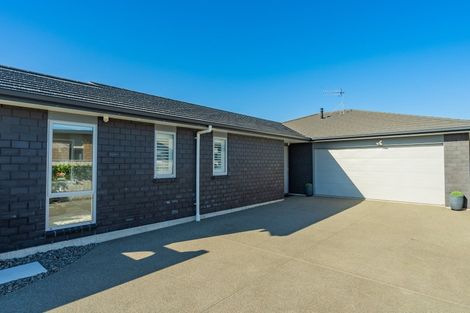 Photo of property in 9 Bridford Way, Paraparaumu, 5032