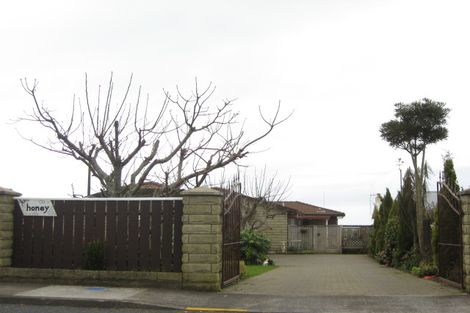 Photo of property in 31 Jans Terrace, Oakura, 4314