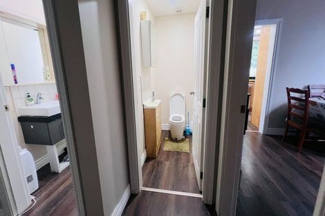 Photo of property in 25a Kenwyn Terrace, Newtown, Wellington, 6021