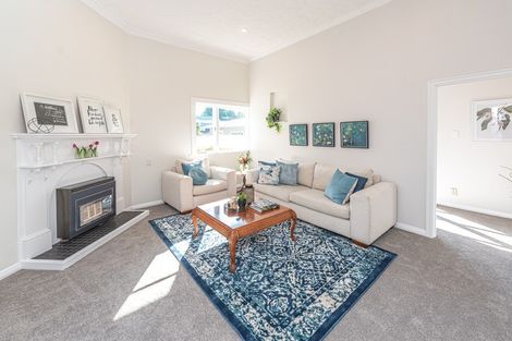 Photo of property in 2c Saint Leonard Street, Saint Johns Hill, Whanganui, 4501