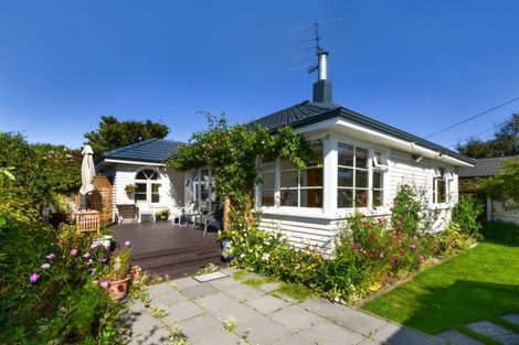 Photo of property in 31 Harris Crescent, Papanui, Christchurch, 8053