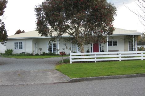 Photo of property in 56 Jellicoe Street, Greytown, 5712