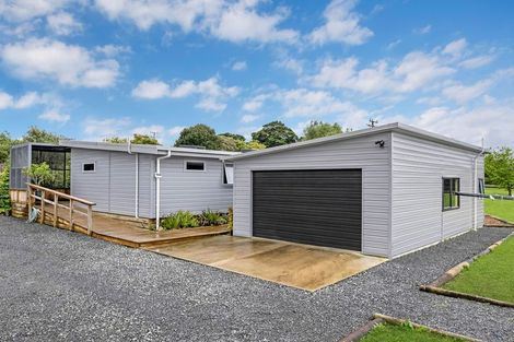 Photo of property in 204 Masters Road, Waiuku, 2682