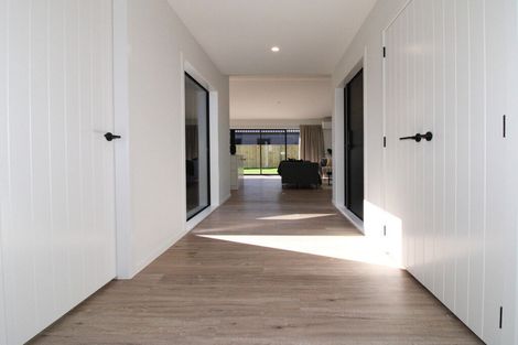 Photo of property in 4 Kea Court, Carterton, 5713