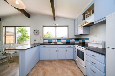 Photo of property in 9 Walker Crescent, Bulls, 4818