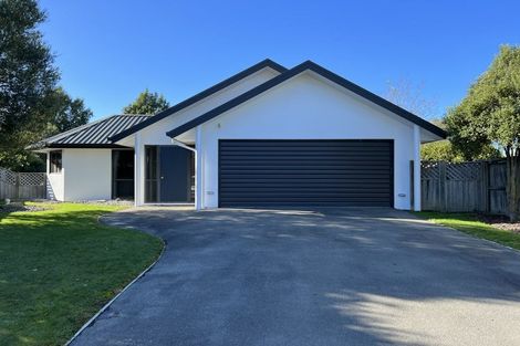 Photo of property in 8 Oldham Place, Darfield, 7510