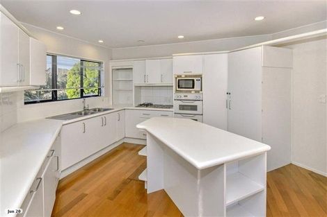 Photo of property in 20 Gillard Place, Eastern Beach, Auckland, 2012