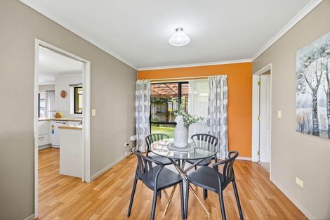 Photo of property in 19 Reybert Place, Massey, Auckland, 0614