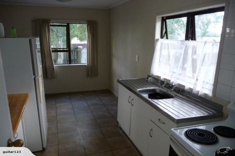 Photo of property in 2/10 Burundi Avenue, Clendon Park, Auckland, 2103