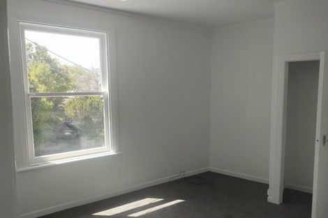 Photo of property in 142 Tasman Street, Mount Cook, Wellington, 6021