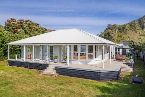 Photo of property in 1225 Kairakau Road, Kairakau, Elsthorpe, 4295