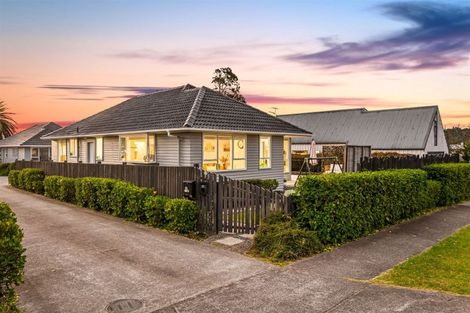 Photo of property in 16 Tapu Road, Huapai, Kumeu, 0810