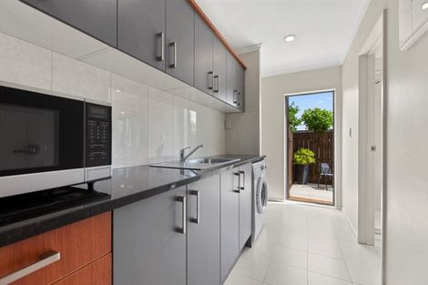 Photo of property in 23 Reeves Road, Pakuranga, Auckland, 2010