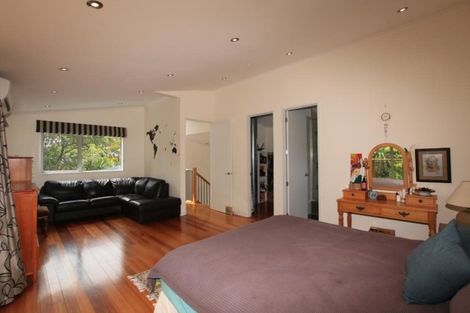 Photo of property in 23b West Lynn Road, Titirangi, Auckland, 0604