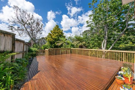 Photo of property in 7 Highlight Parade, Te Atatu South, Auckland, 0610