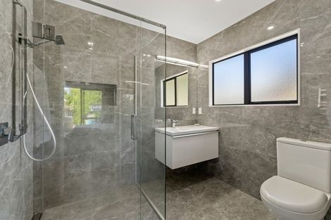 Photo of property in 37 Realm Drive, Paraparaumu, 5032