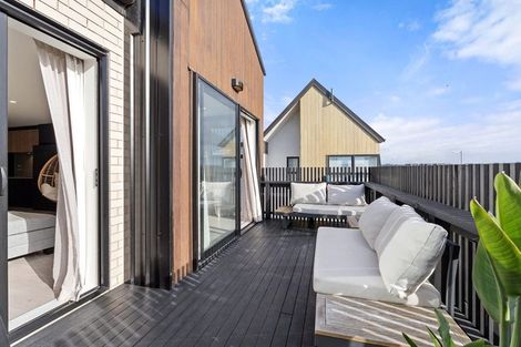 Photo of property in 3 Desalt Drive, Hobsonville, Auckland, 0616