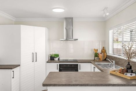 Photo of property in 37 Fourth Avenue, Tauranga, 3110