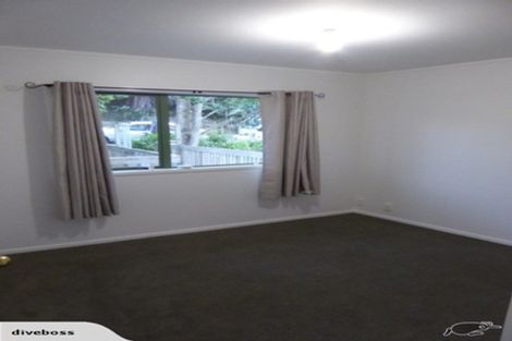 Photo of property in 12a Seaton Road, Murrays Bay, Auckland, 0630