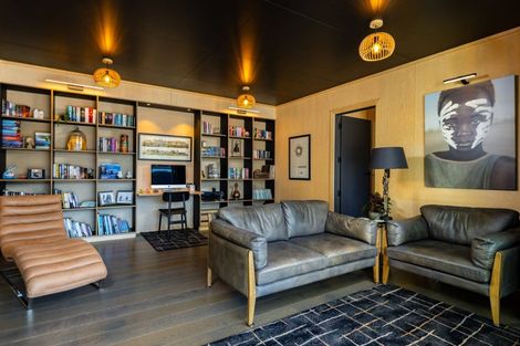 Photo of property in 2 Whaitere Place, Waikawa, Picton, 7220