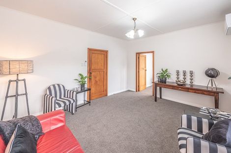 Photo of property in 17a Taranaki Street, Saint Johns Hill, Whanganui, 4501