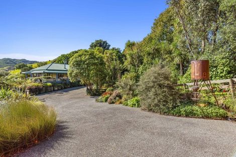 Photo of property in 35 Sunglo Terrace, Otaki, 5512