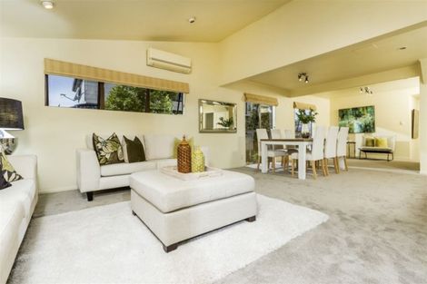 Photo of property in 9a Hanlon Crescent, Narrow Neck, Auckland, 0624