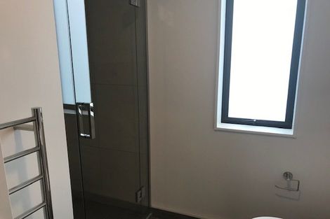 Photo of property in 16 Bee Lane, Whitby, Porirua, 5024