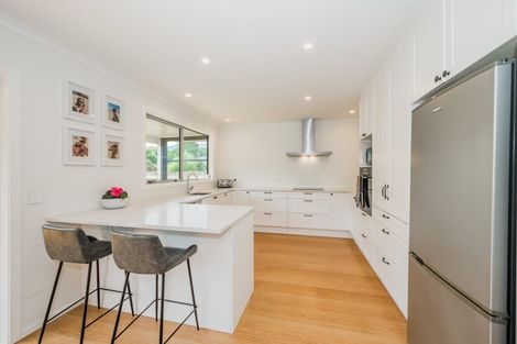 Photo of property in 21 Kohekohe Road, Waikanae, 5036