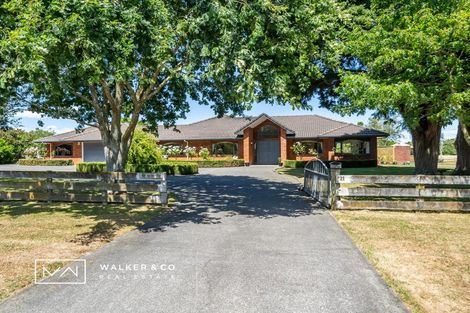 Photo of property in 15 Malcolm Gillies Grove, Totara Park, Upper Hutt, 5018