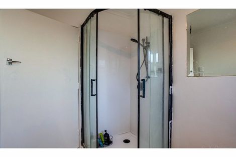 Photo of property in 16 Cambridge Street, Kensington, Timaru, 7910