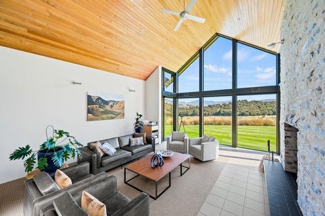 Photo of property in 837f Lake Hawea-albert Town Road, Albert Town, Wanaka, 9382