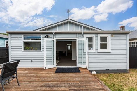 Photo of property in 104 Randwick Road, Moera, Lower Hutt, 5010