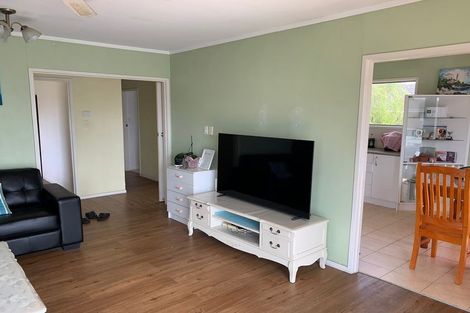 Photo of property in 5 Vanbrugh Place, Bucklands Beach, Auckland, 2014