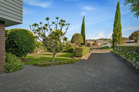 Photo of property in 28 Bellbird Rise, Murrays Bay, Auckland, 0630