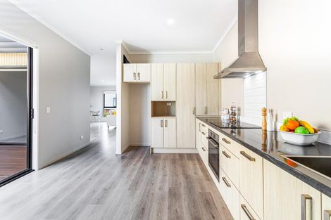 Photo of property in 16 Kerewhenua Crescent, Hobsonville, Auckland, 0616