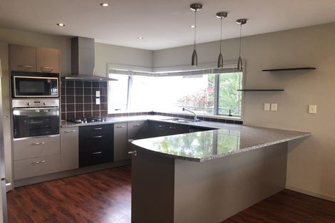 Photo of property in 18a Grenada Avenue, Forrest Hill, Auckland, 0620