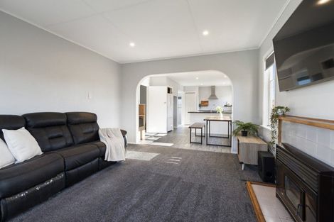 Photo of property in 24 Pharazyn Street, Feilding, 4702