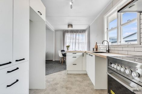 Photo of property in 5 Cricket Place, Melville, Hamilton, 3206