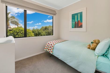 Photo of property in 2/41 Wright Road, Point Chevalier, Auckland, 1022