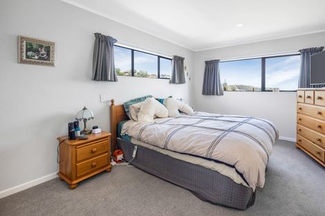 Photo of property in 5 Bay Lair Grove, Island Bay, Wellington, 6023