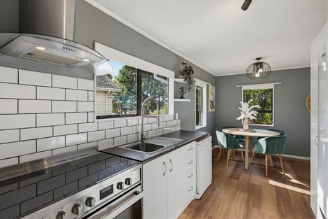 Photo of property in 42 Winton Street, Paraparaumu Beach, Paraparaumu, 5032