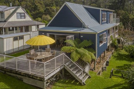 Photo of property in 34 Hinemoa Terrace, Tairua, 3508