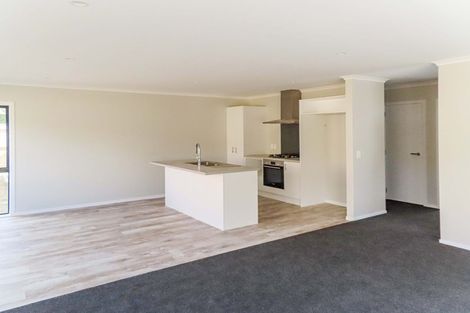 Photo of property in 2/25 Benge Crescent, Naenae, Lower Hutt, 5011