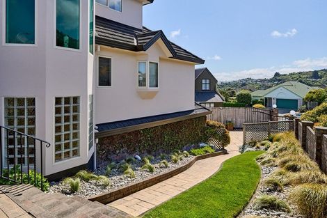 Photo of property in 4 Tombane Terrace, Papakowhai, Porirua, 5024