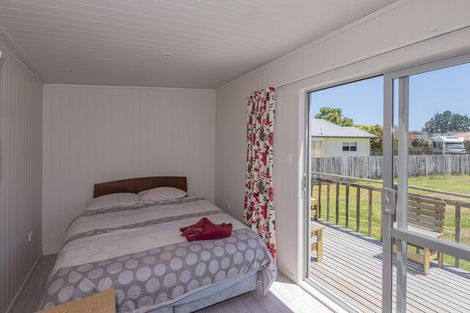 Photo of property in 66 One Tree Point Road, One Tree Point, 0118